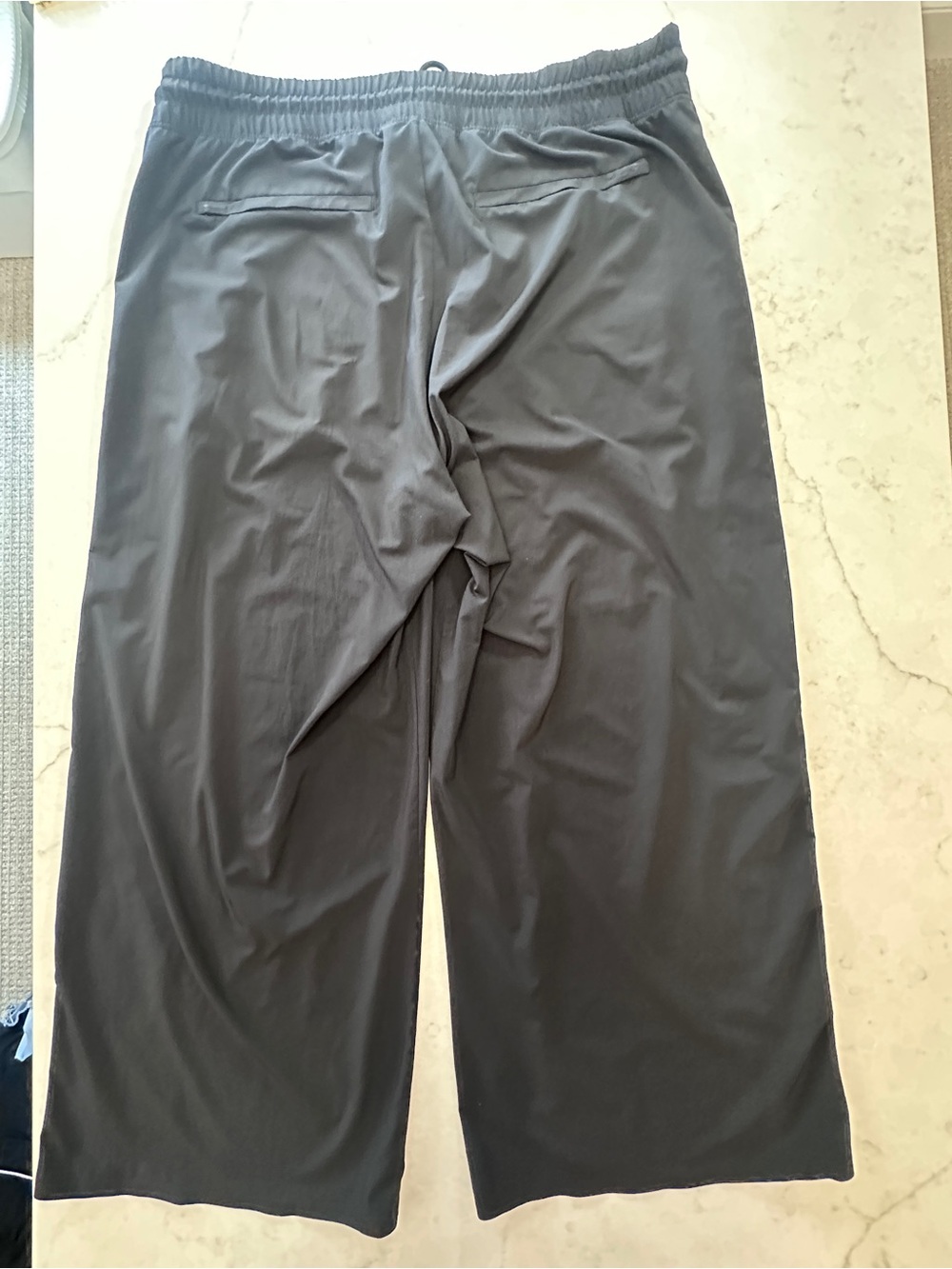 Athleta Pant Women 16 Black Avenue Wide Leg Crop Lightweight Drawstring Active - Picture 4 of 6